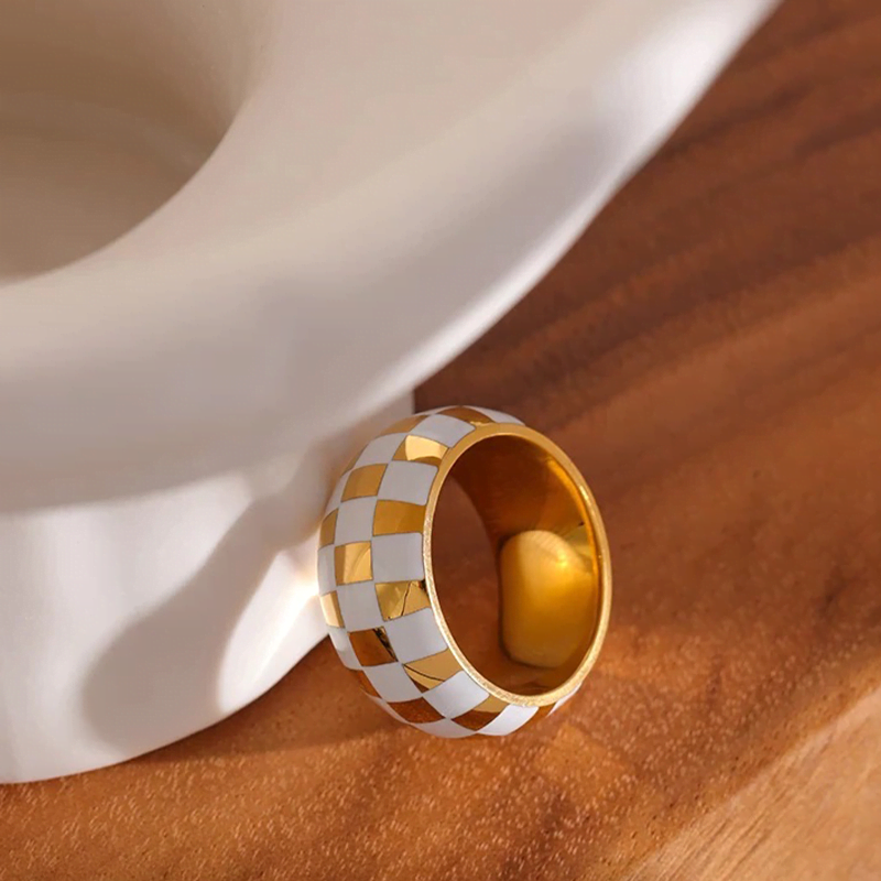 Vintage Classic Checkered Ring Vintage Classic Checkered Ring