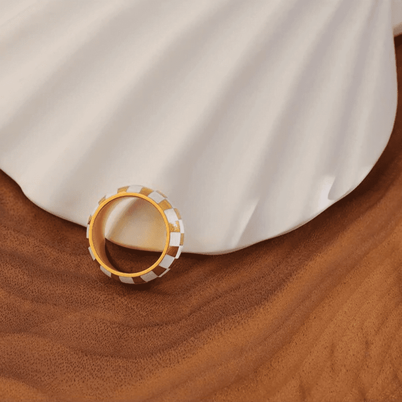 Vintage Classic Checkered Ring Vintage Classic Checkered Ring