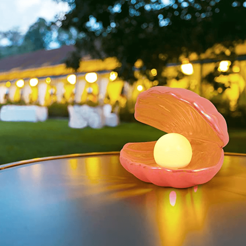 Clam Shell Light Clam Shell Light