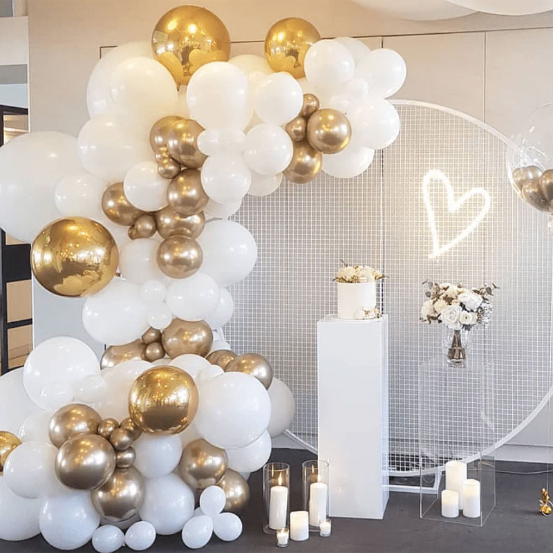 Gold and White Balloon Arch Gold and White Balloon Arch