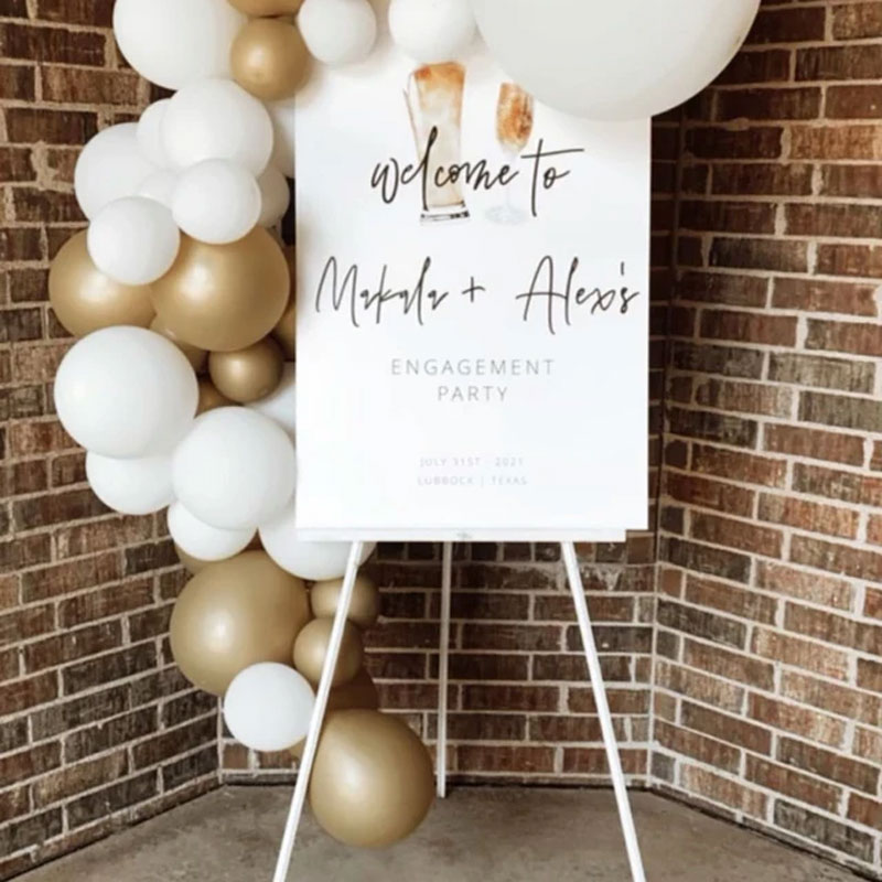 Gold and White Balloon Arch Gold and White Balloon Arch